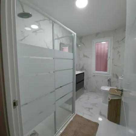 Precioso Piso Centrico En Gijon- Vut 3958 *